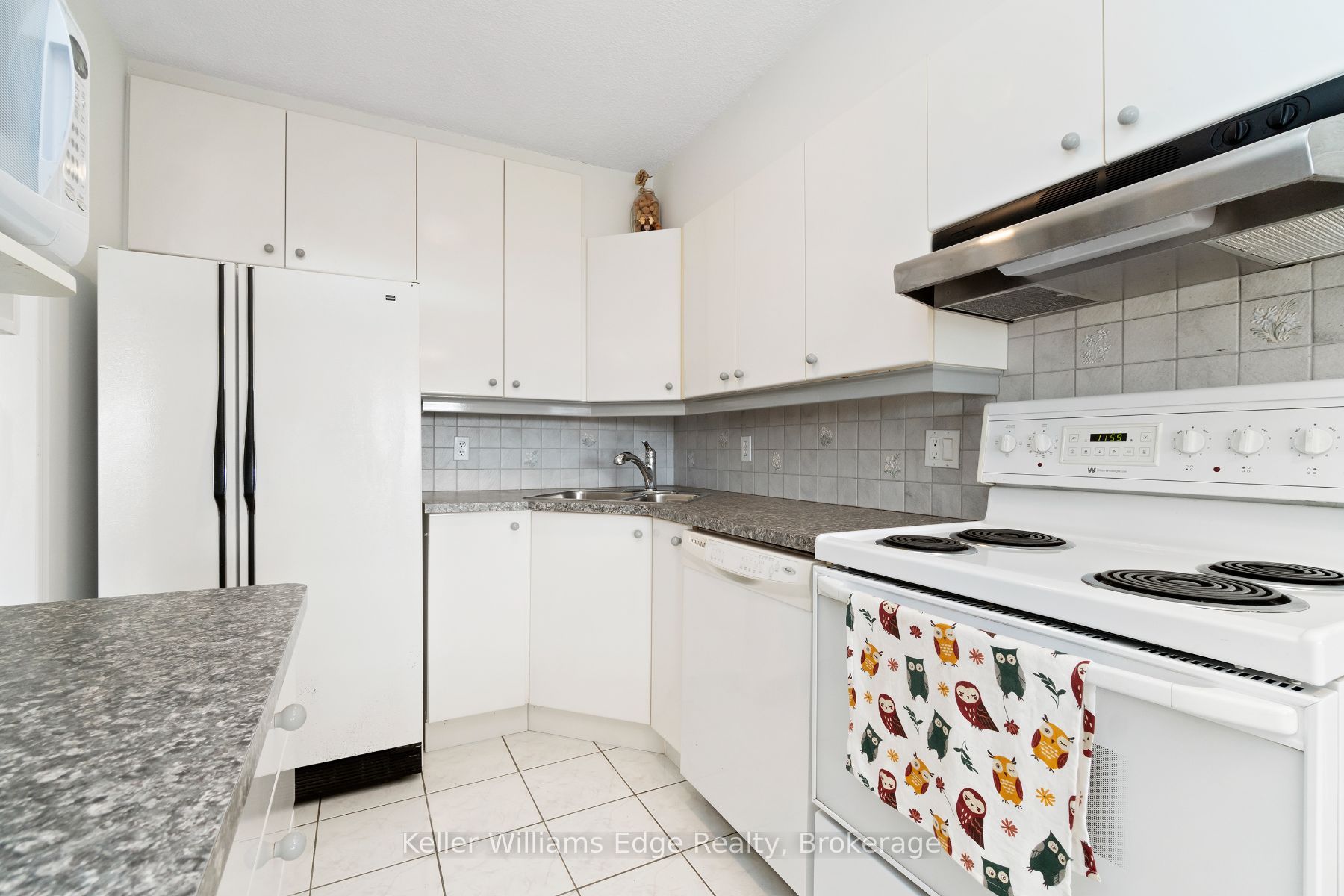 240 Scarlett Road #1612