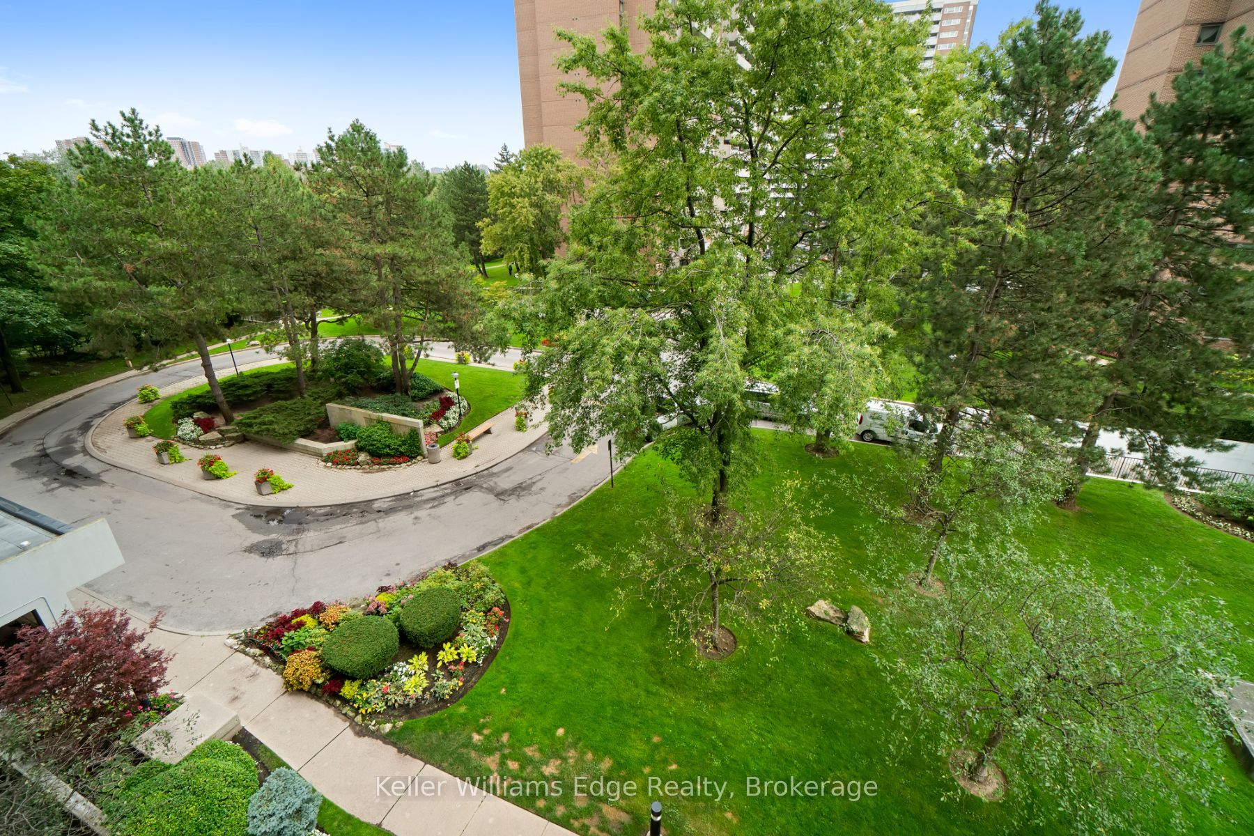 240 Scarlett Road #1612