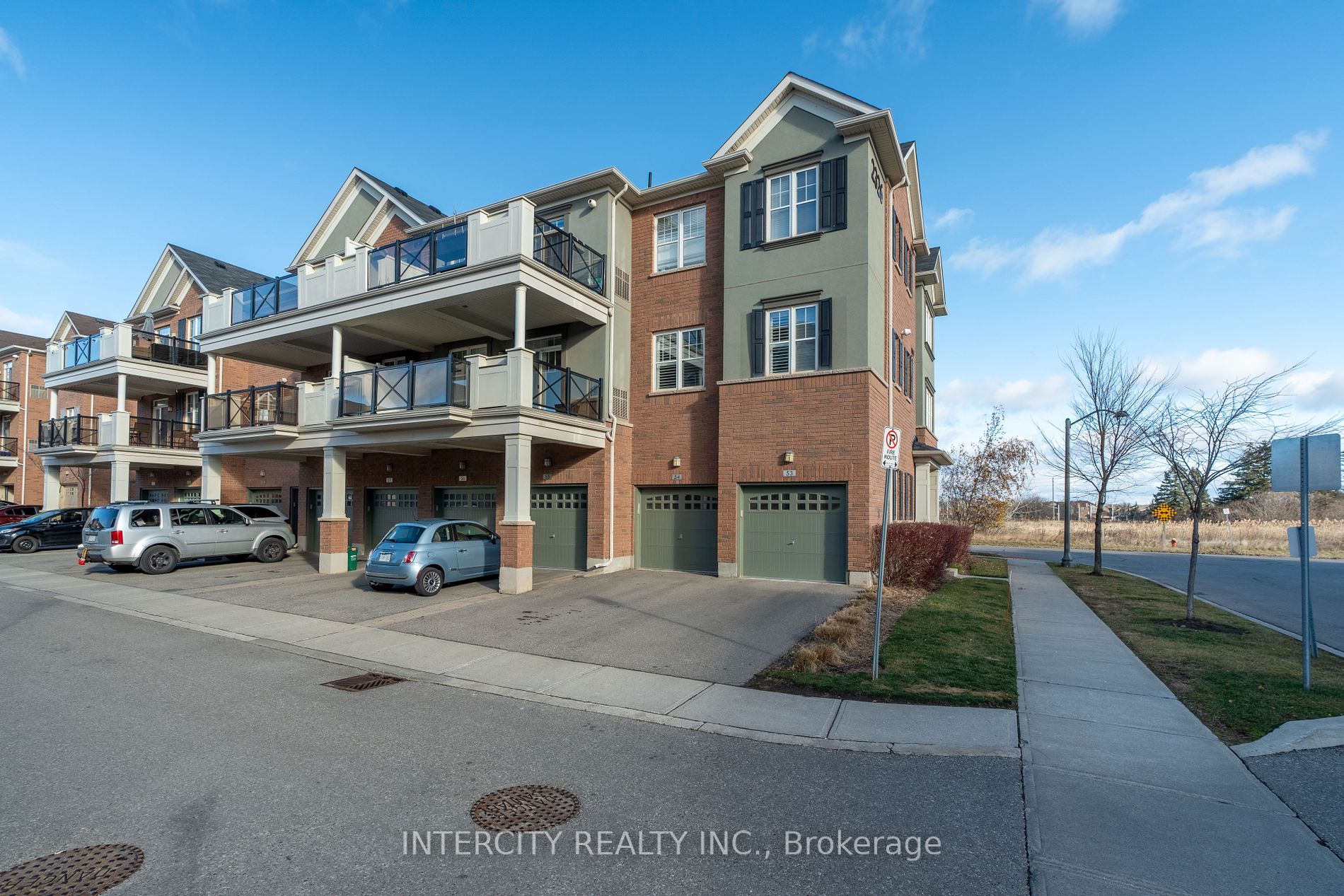 2326 Taunton Rd, #204