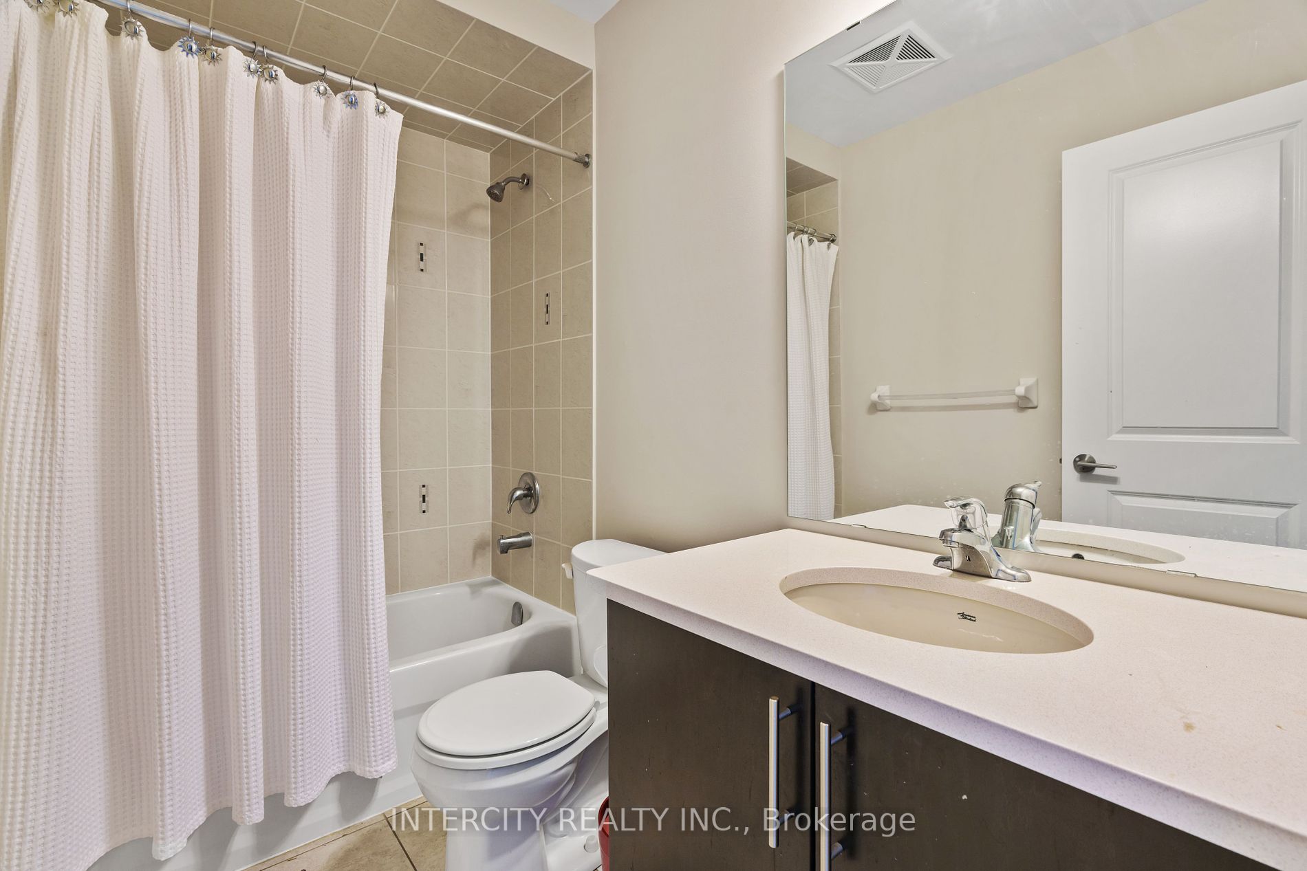 2326 Taunton Rd, #204