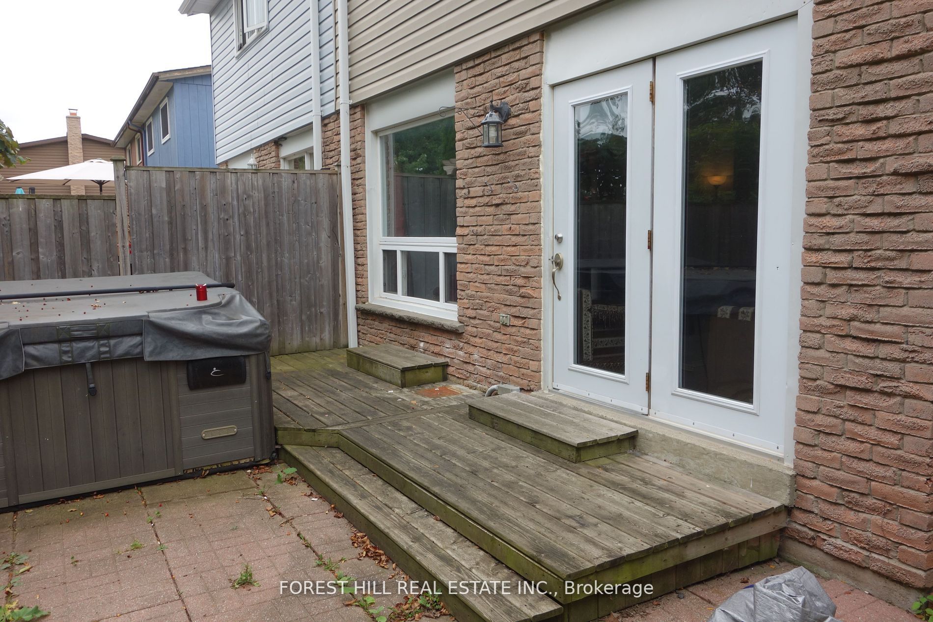 6419 Chaumont Cres