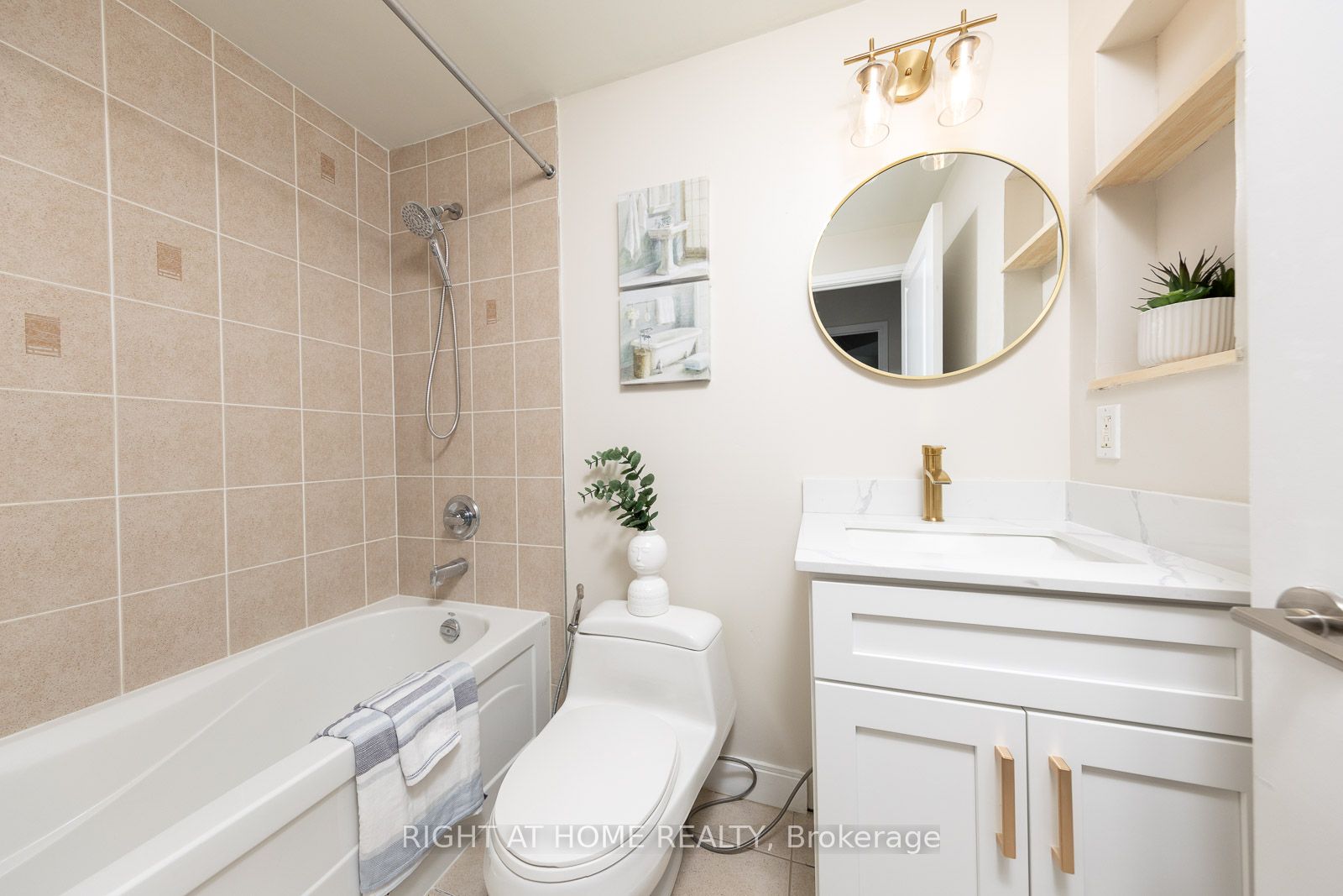 80 Absolute Avenue, #2706