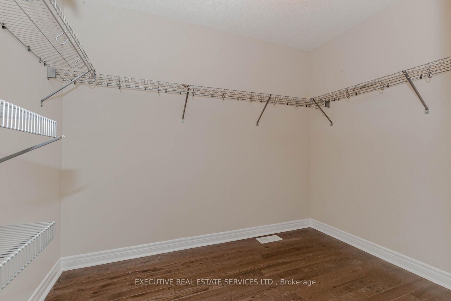 43 Pearman Cres