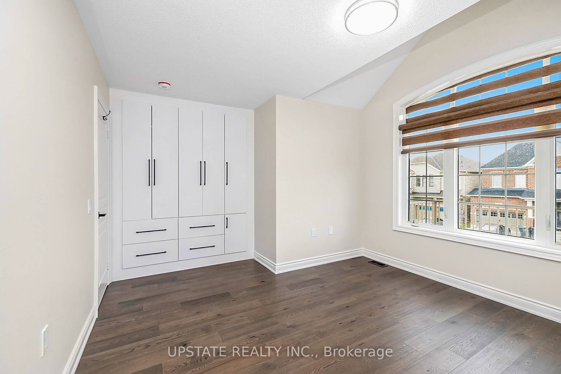 43 Dotchson Avenue
