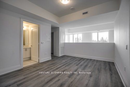 509 Dundas St W, #103