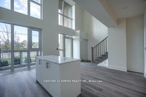 509 Dundas St W, #103