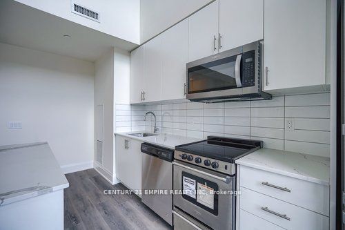 509 Dundas St W, #103