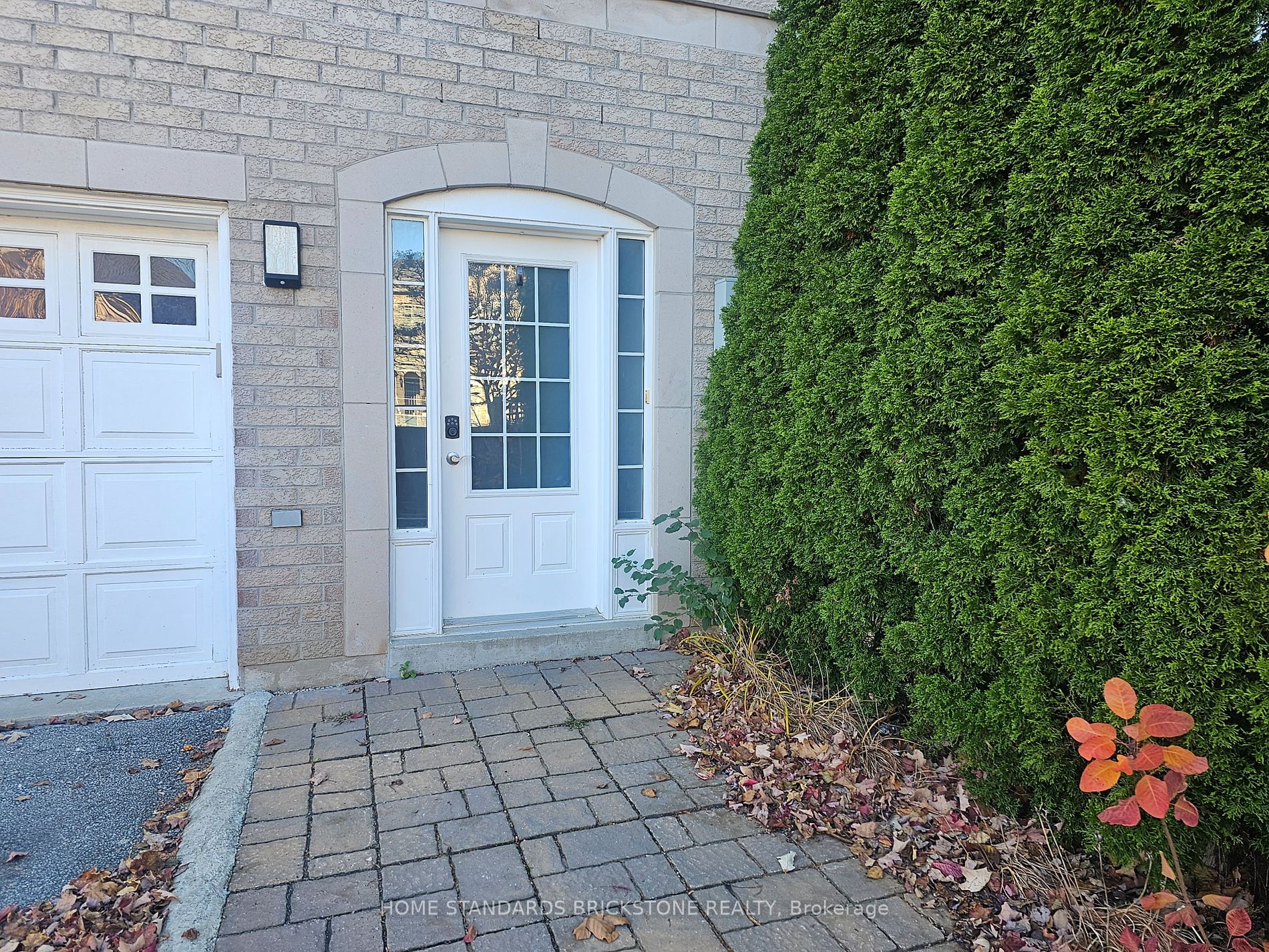 2317 Sutton Dr