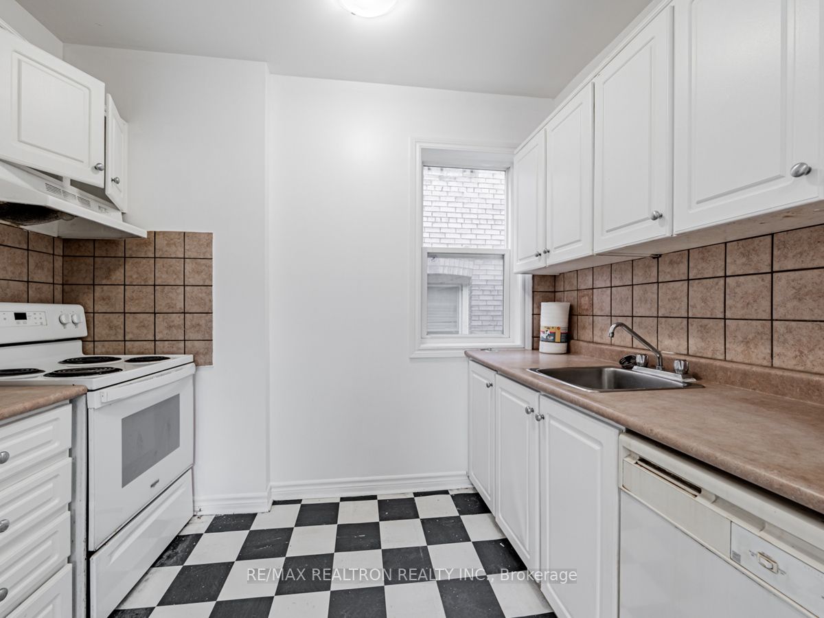 1317 King St W, #9