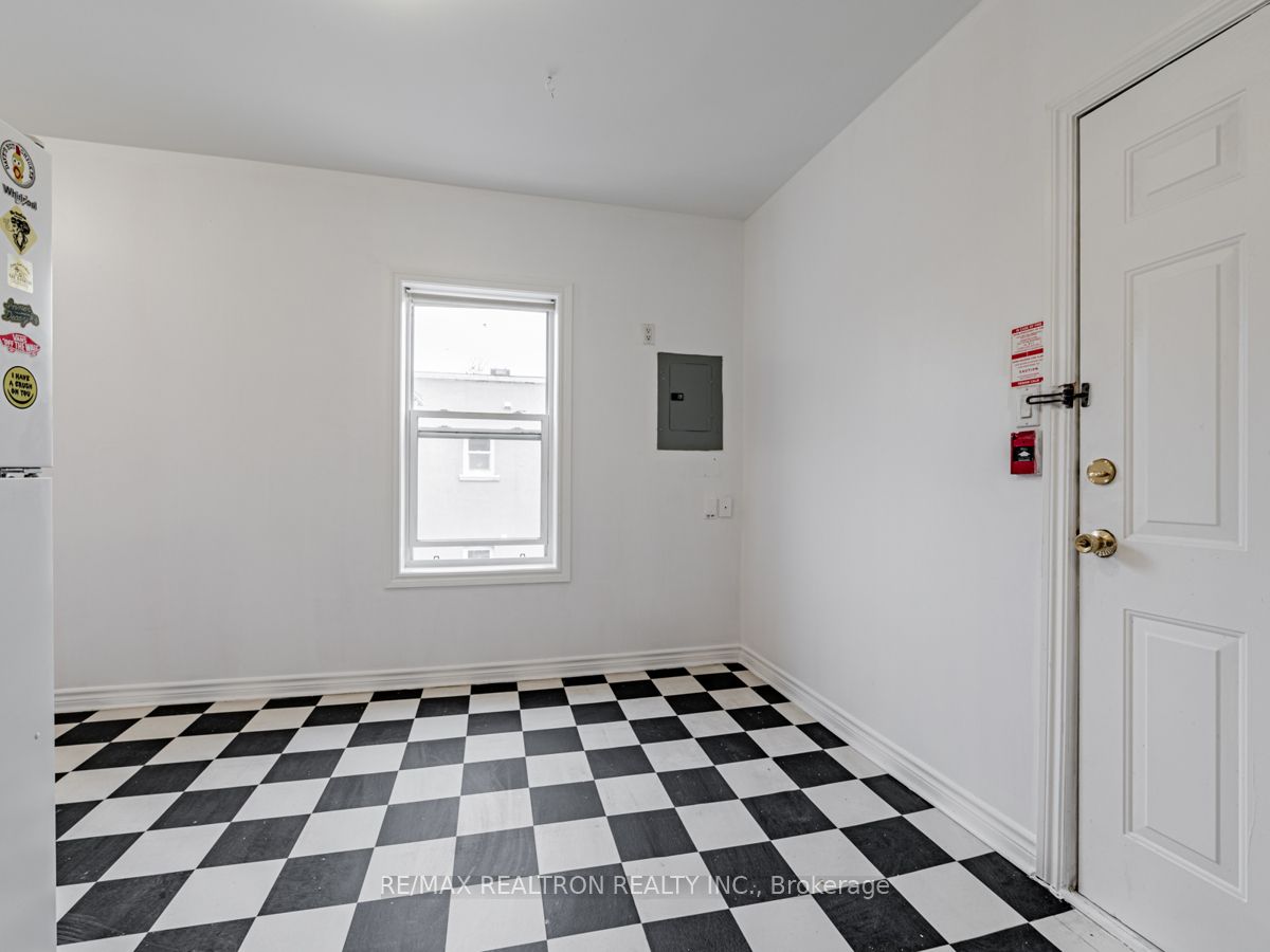 1317 King St W, #9