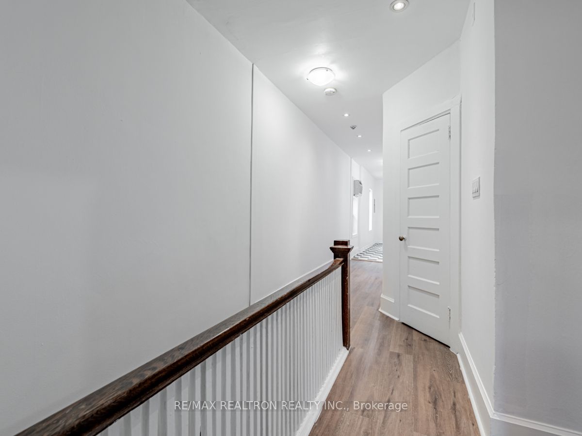 1317 King St W, #9