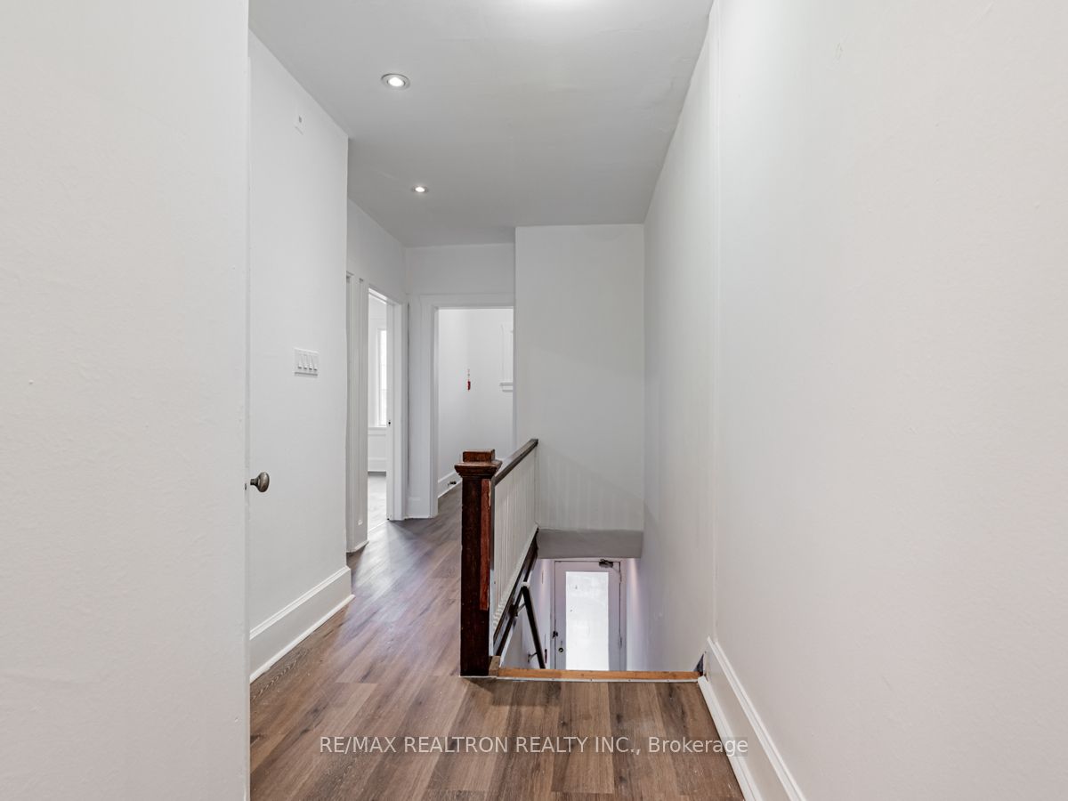 1317 King St W, #9
