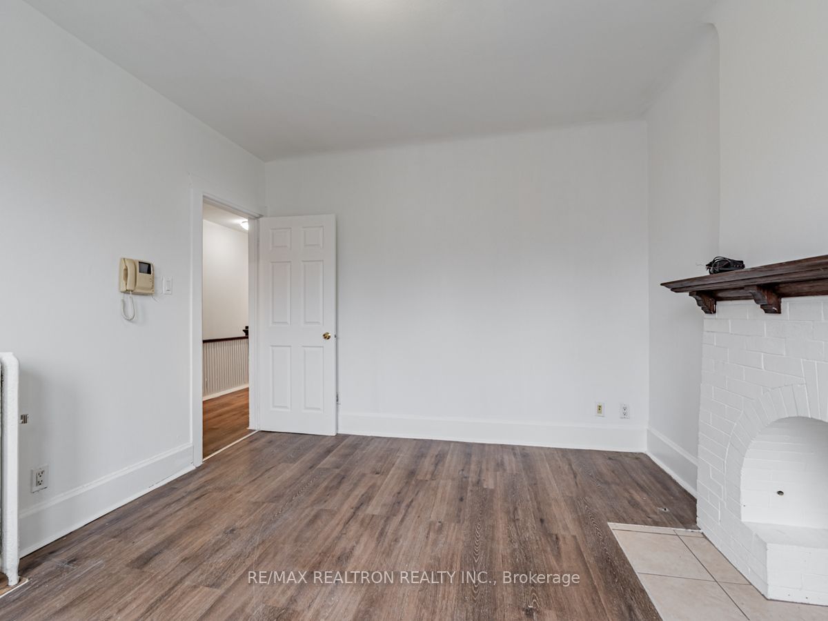 1317 King St W, #9