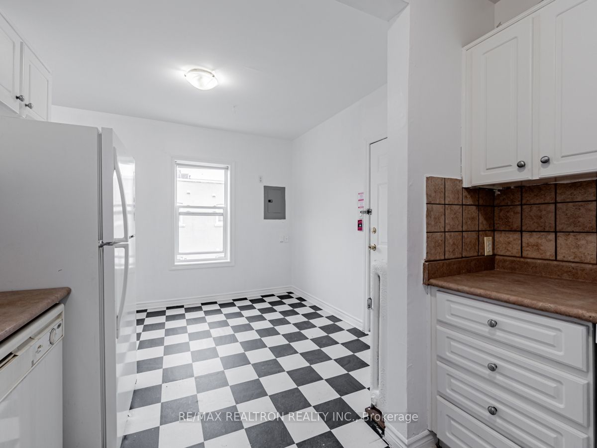 1317 King St W, #9