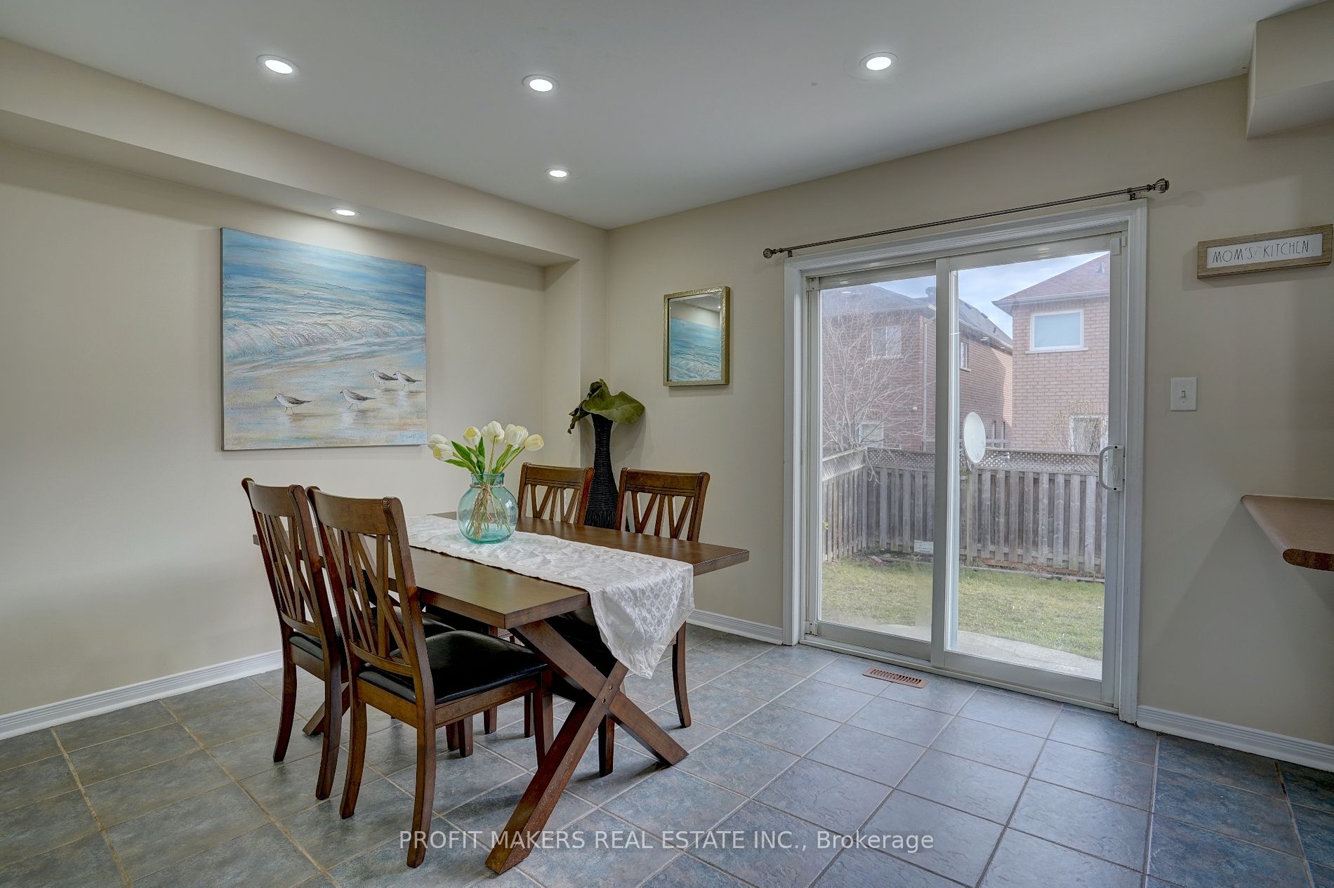 90 Tideland Dr