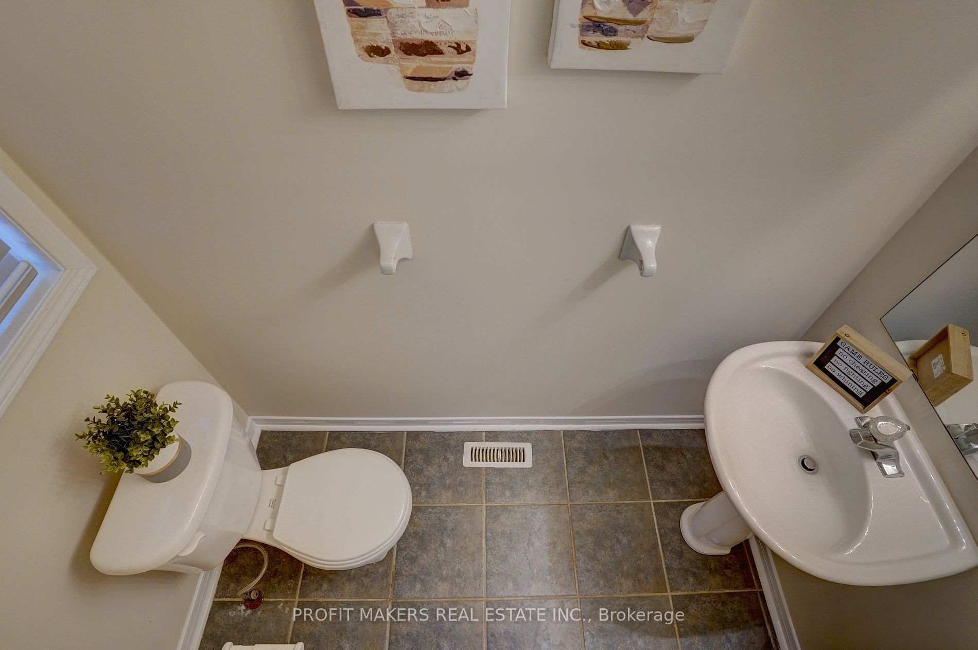 90 Tideland Dr