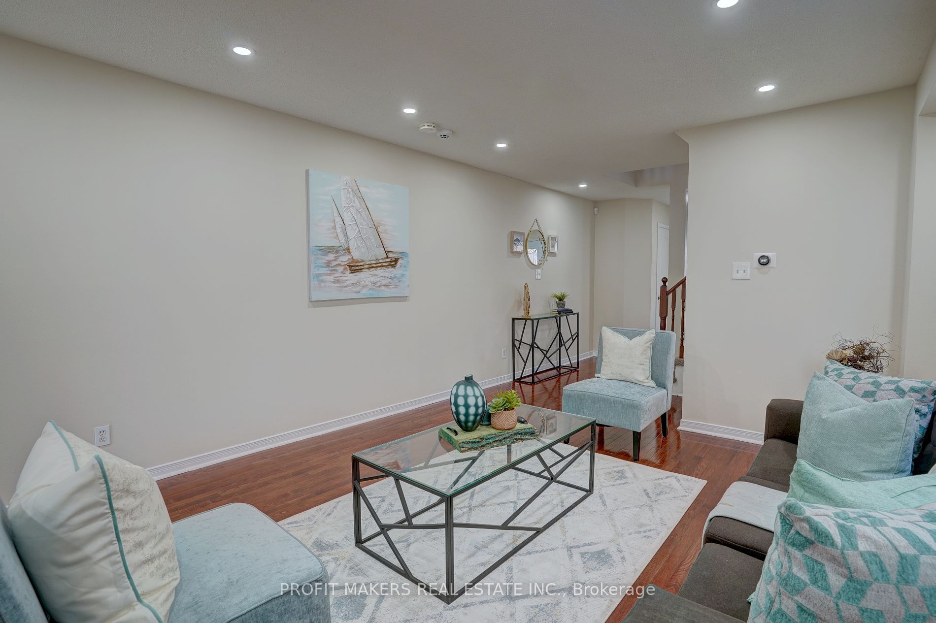 90 Tideland Dr