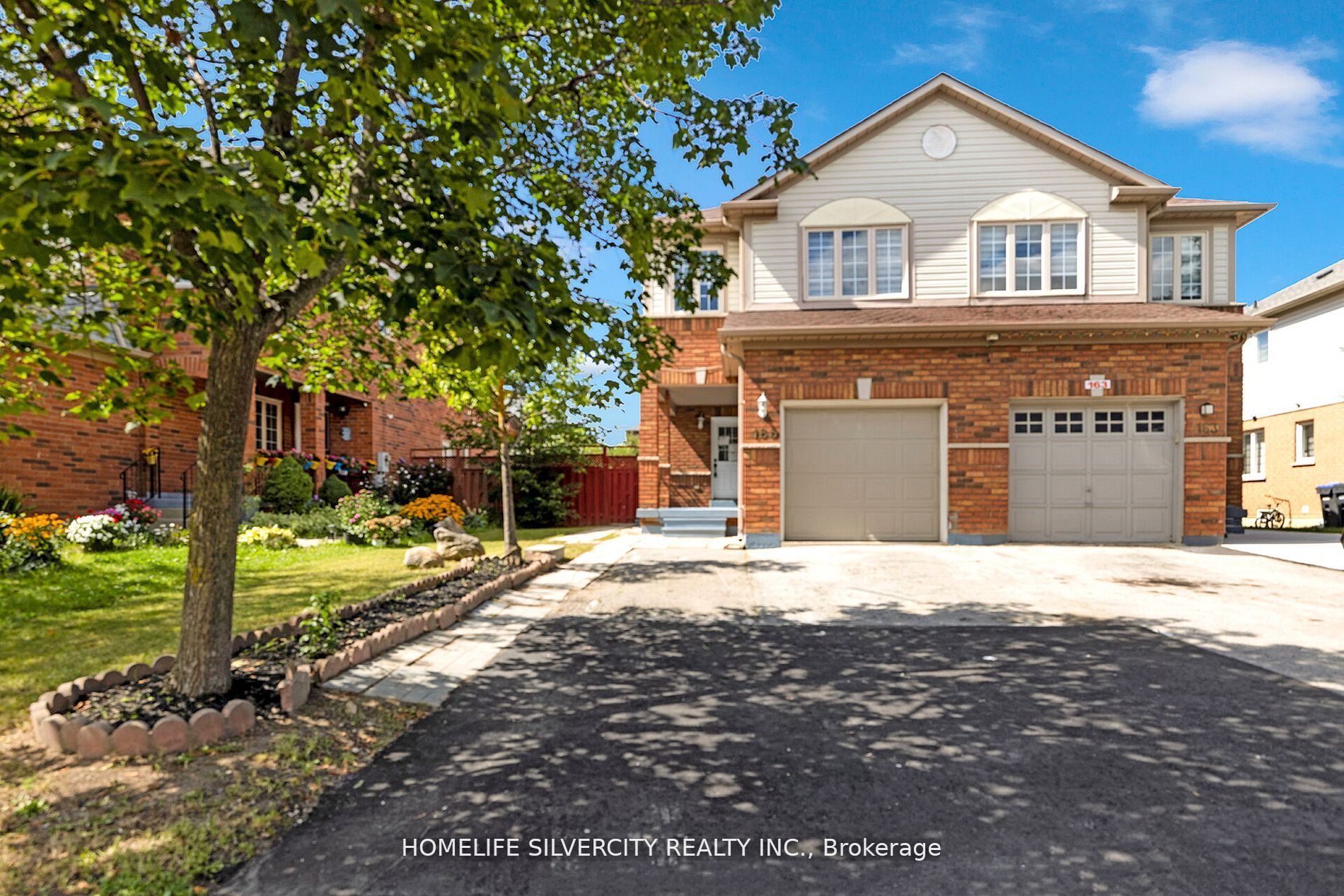 165 Desert Sand Dr