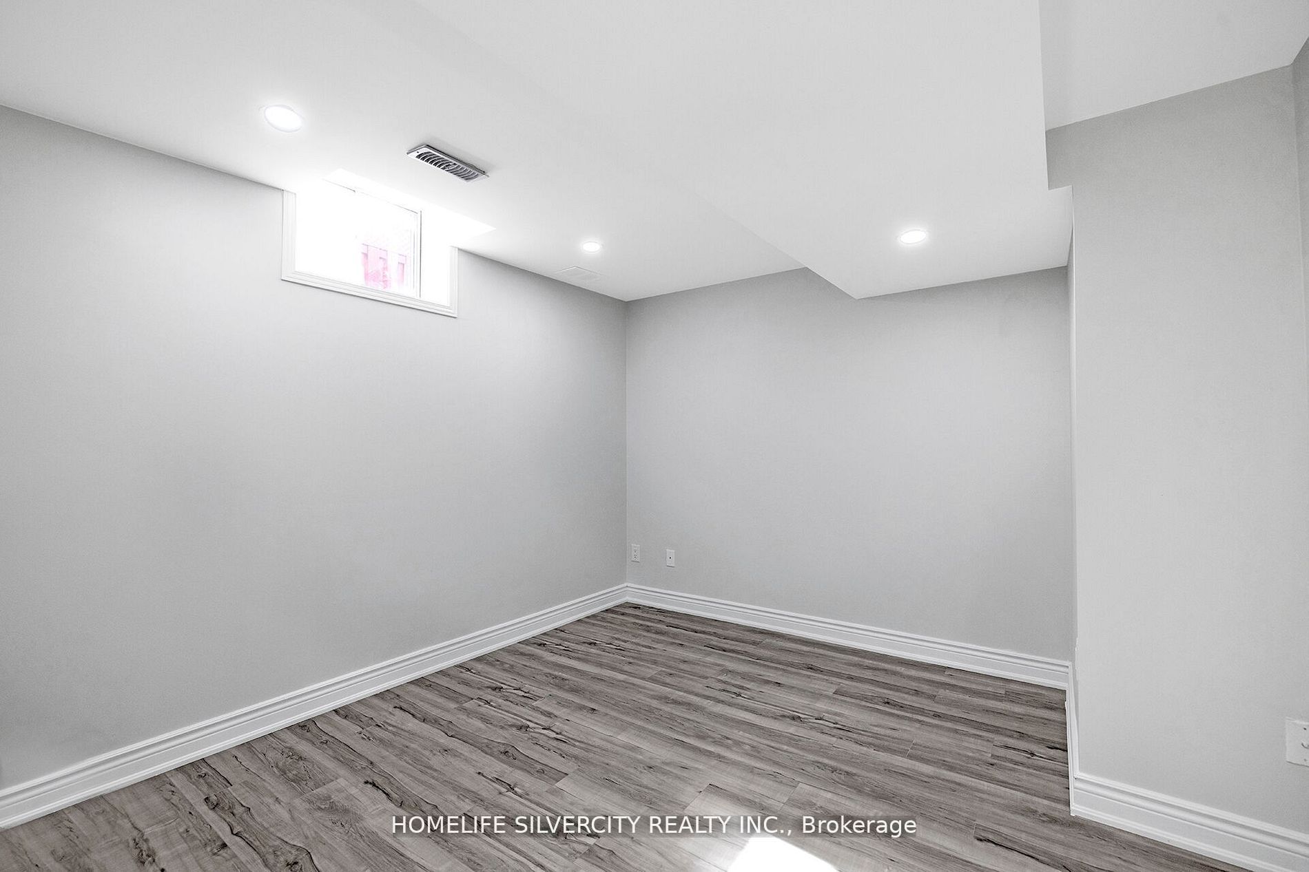 165 Desert Sand Dr
