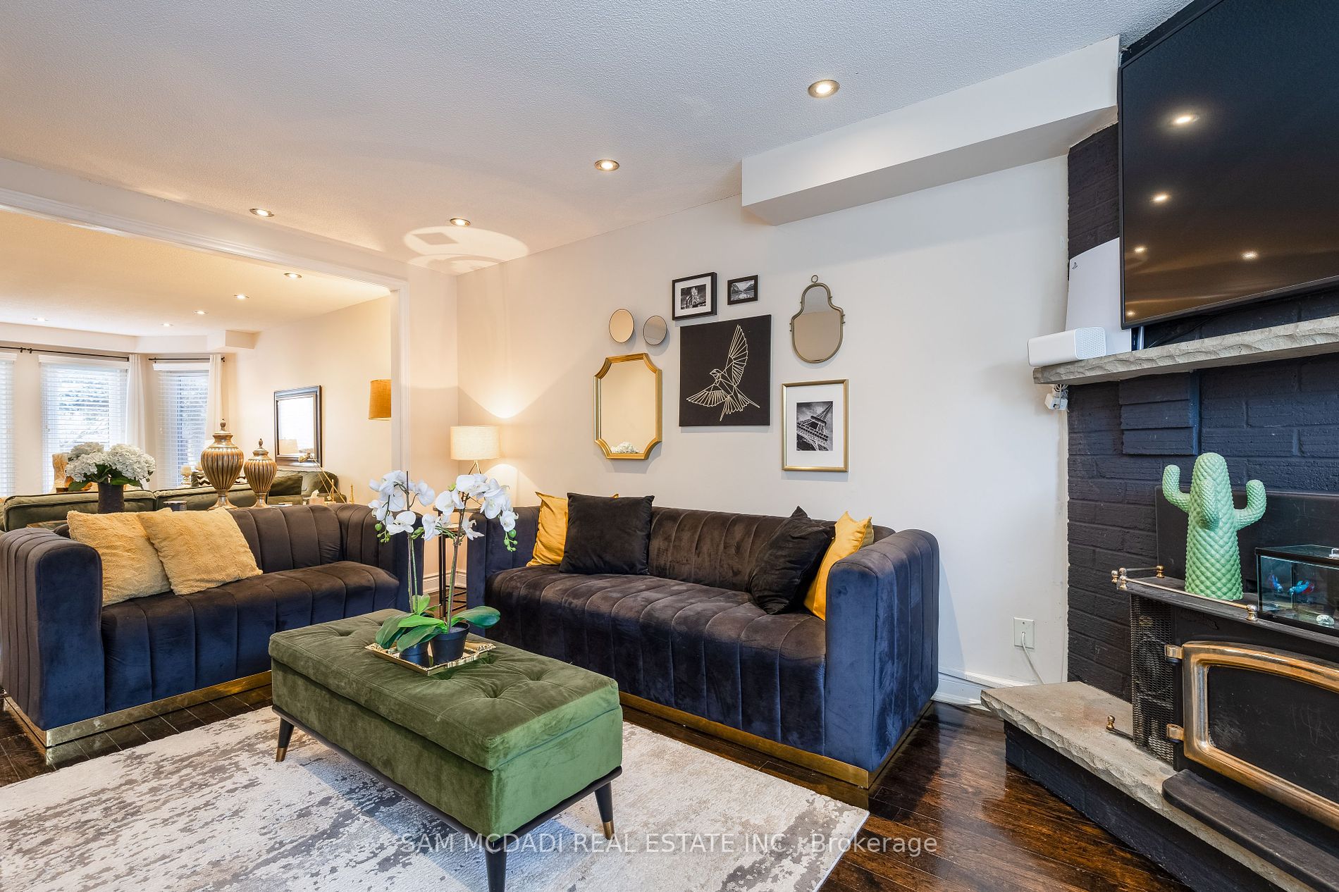 100 Castlehill Rd