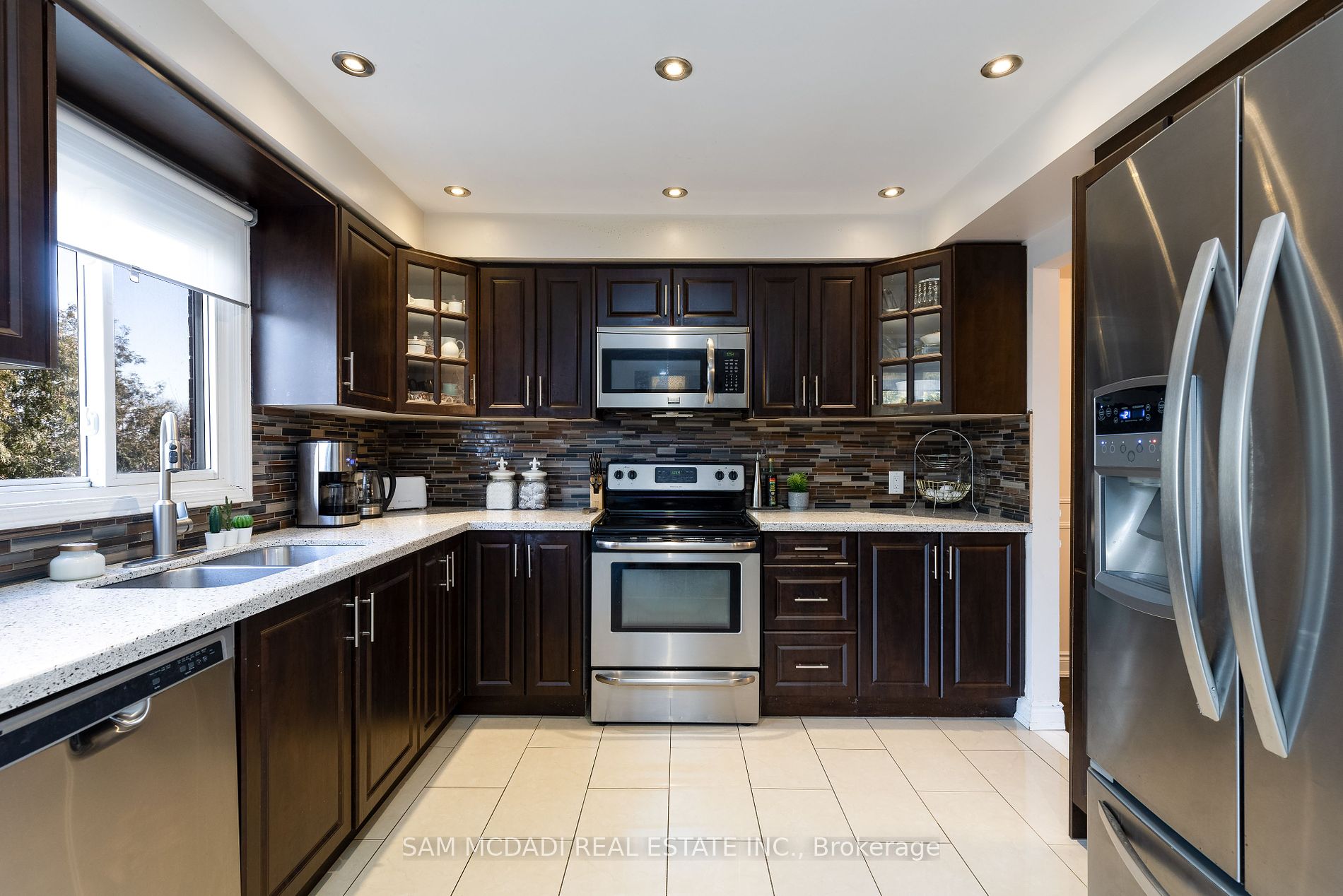 100 Castlehill Rd