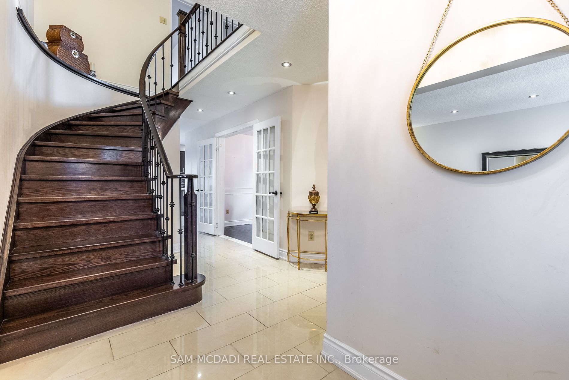 100 Castlehill Rd