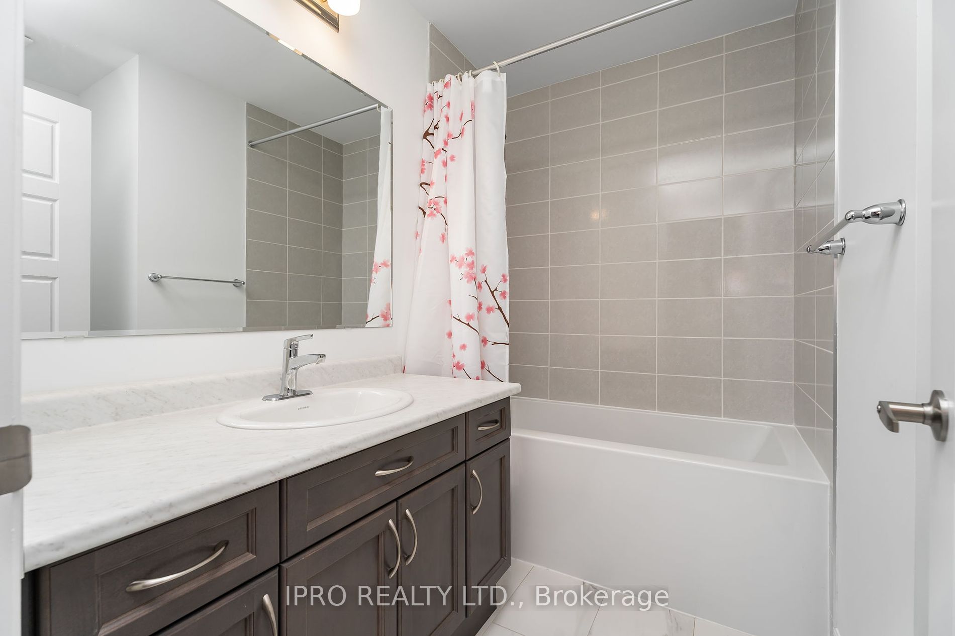 861 Tea Landing