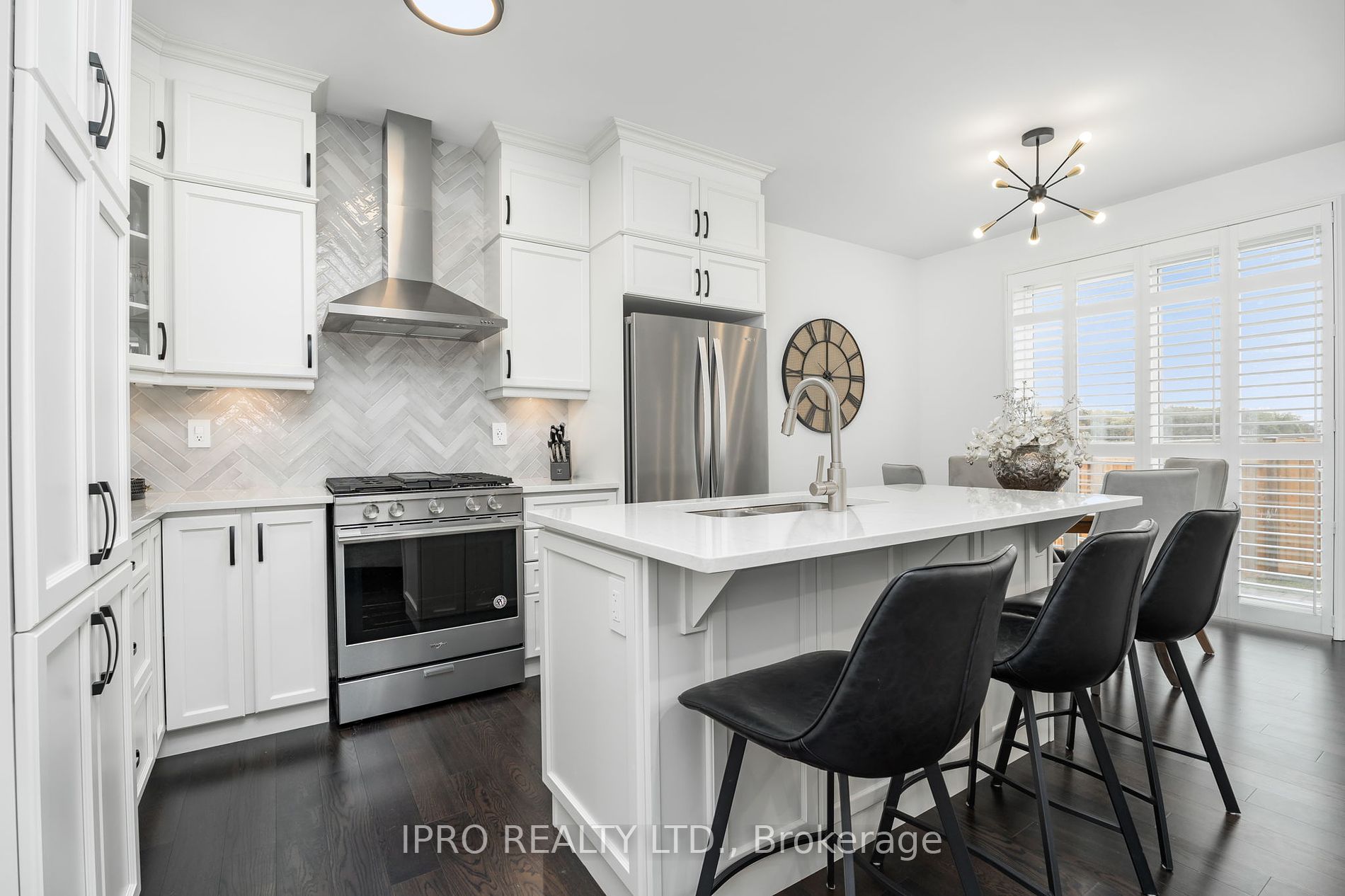 861 Tea Landing