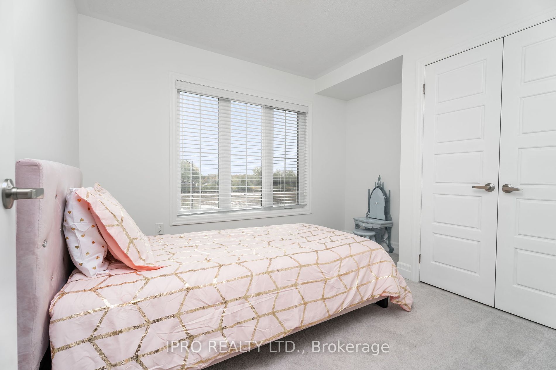 861 Tea Landing