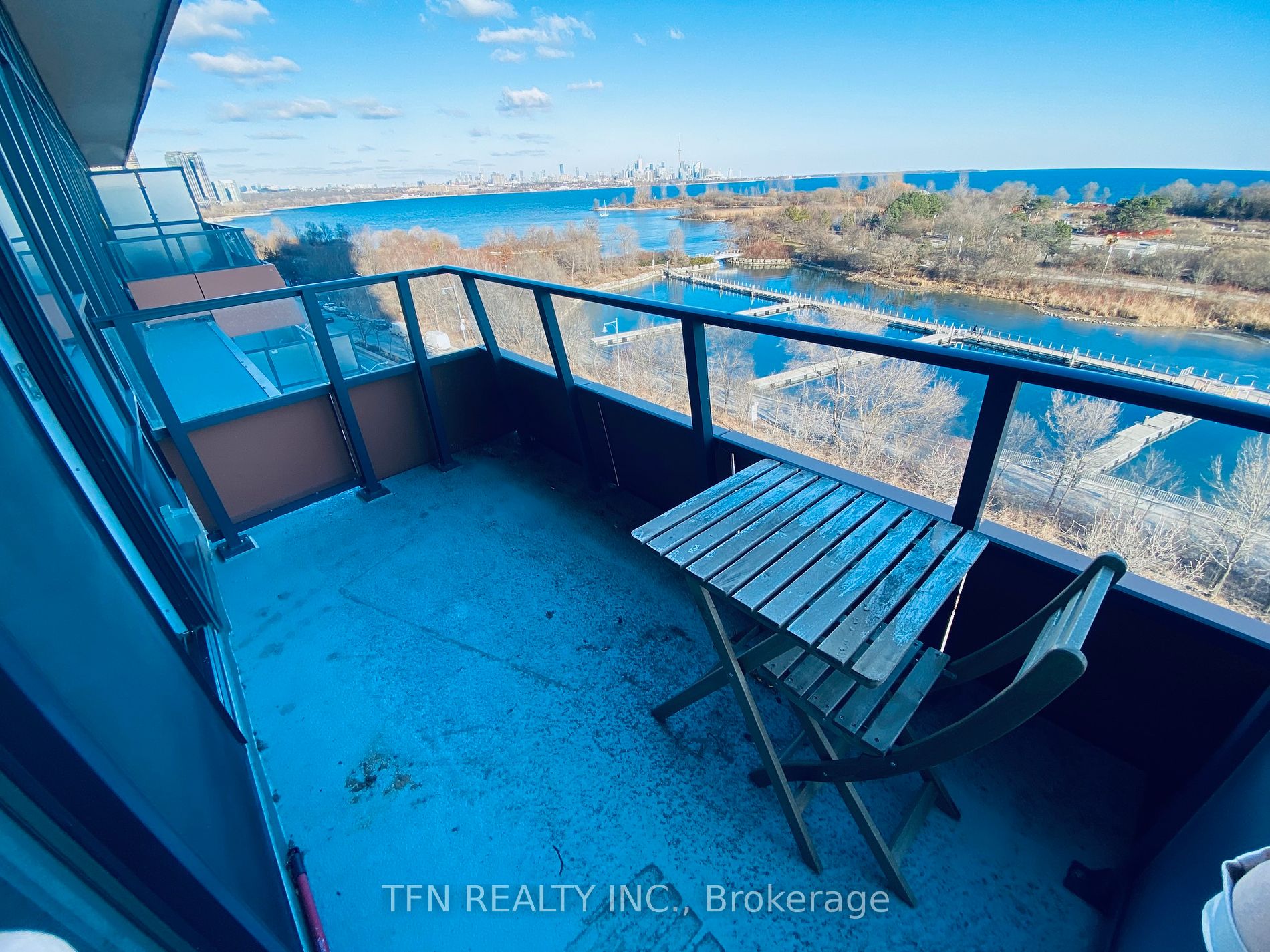 20 Shore Breeze Drive, #512