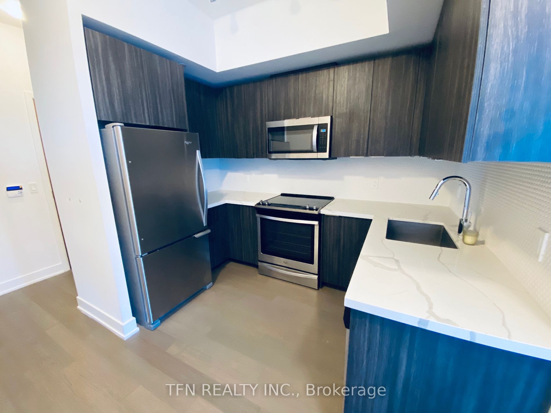 20 Shore Breeze Drive, #512