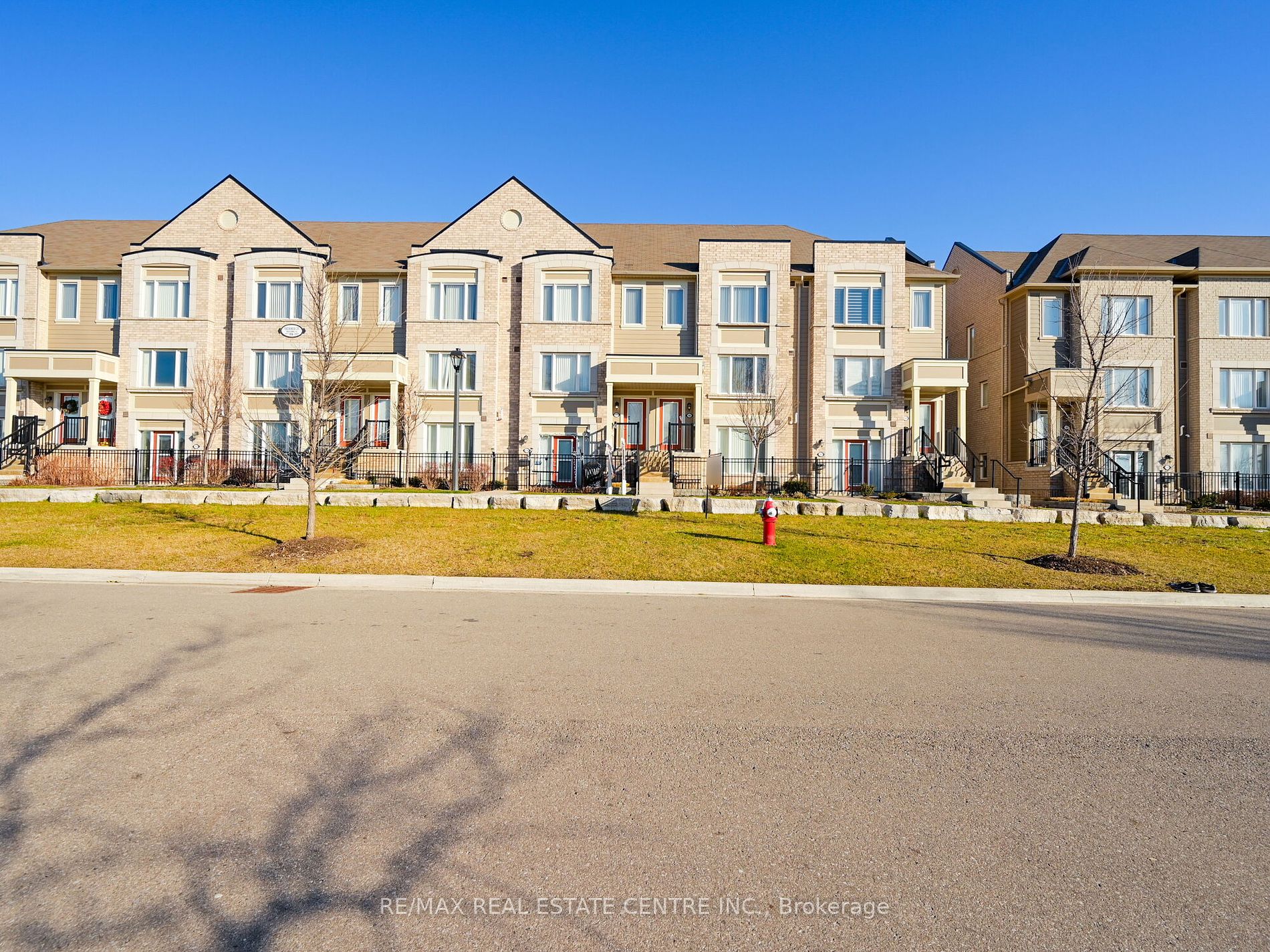 1 Beckenrose Crt, #109