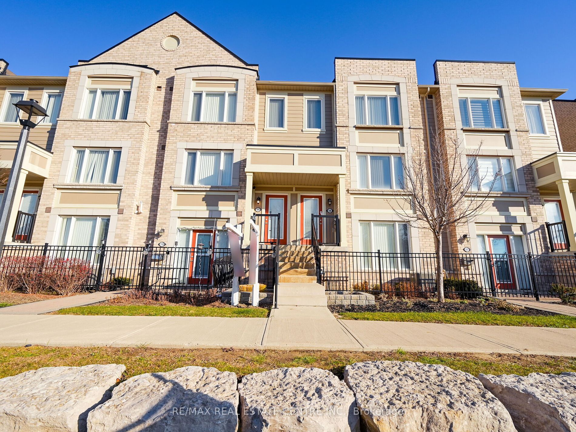 1 Beckenrose Crt, #109