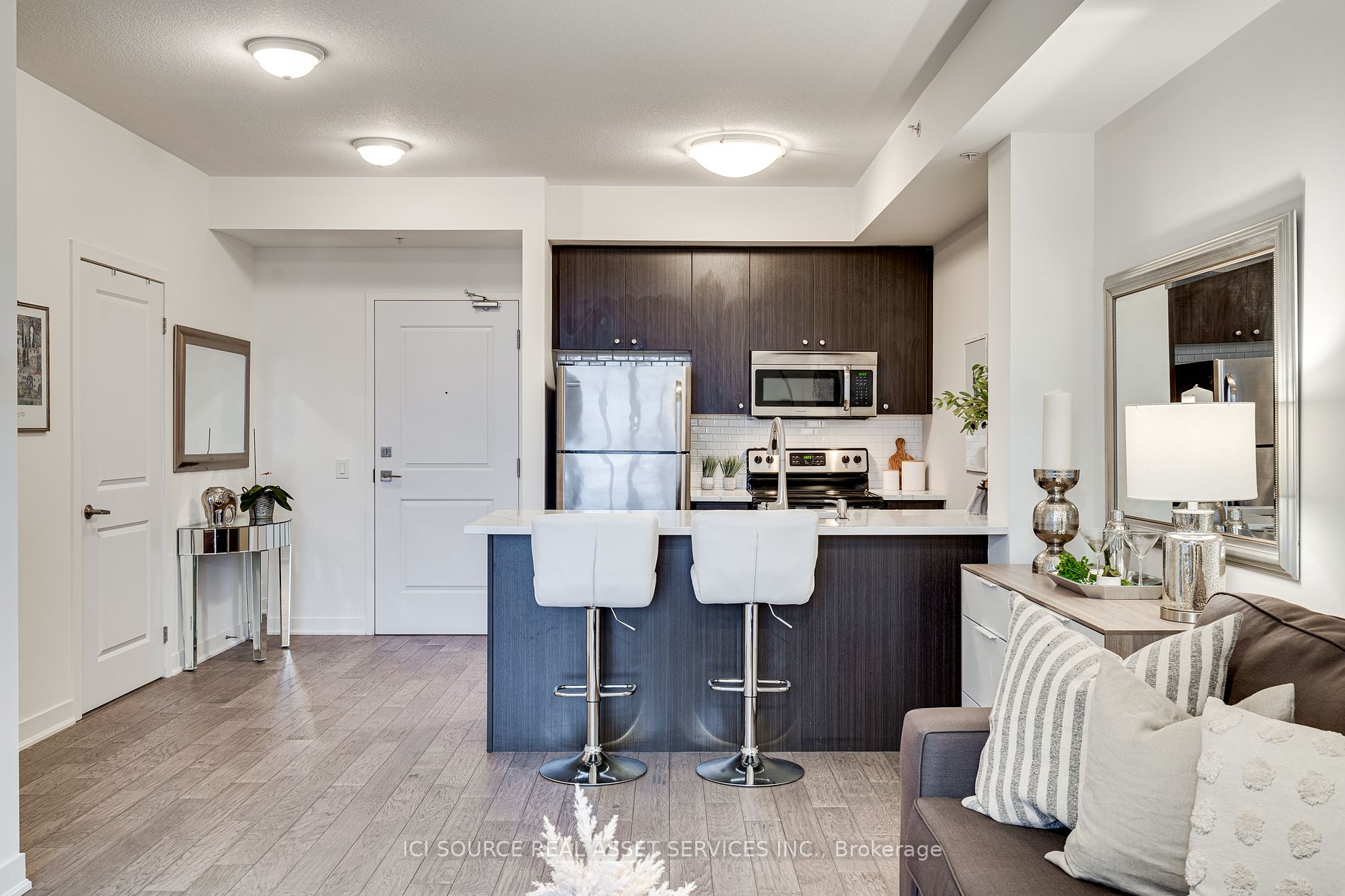 5020 Corporate Drive, #320