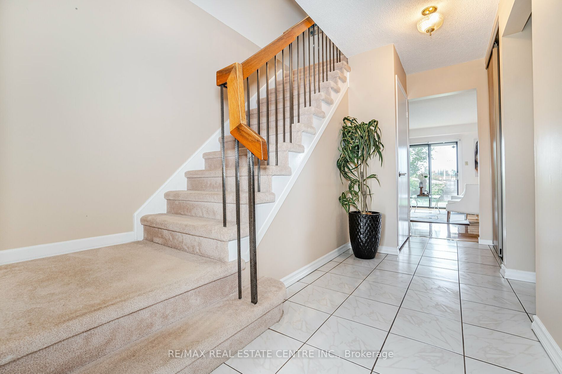 46 Newbridge Cres