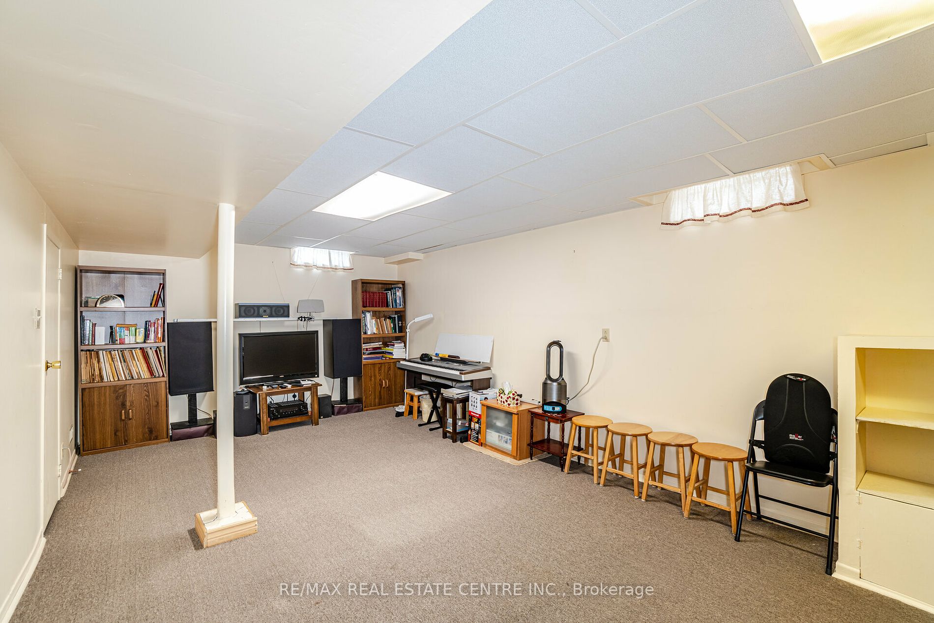 46 Newbridge Cres