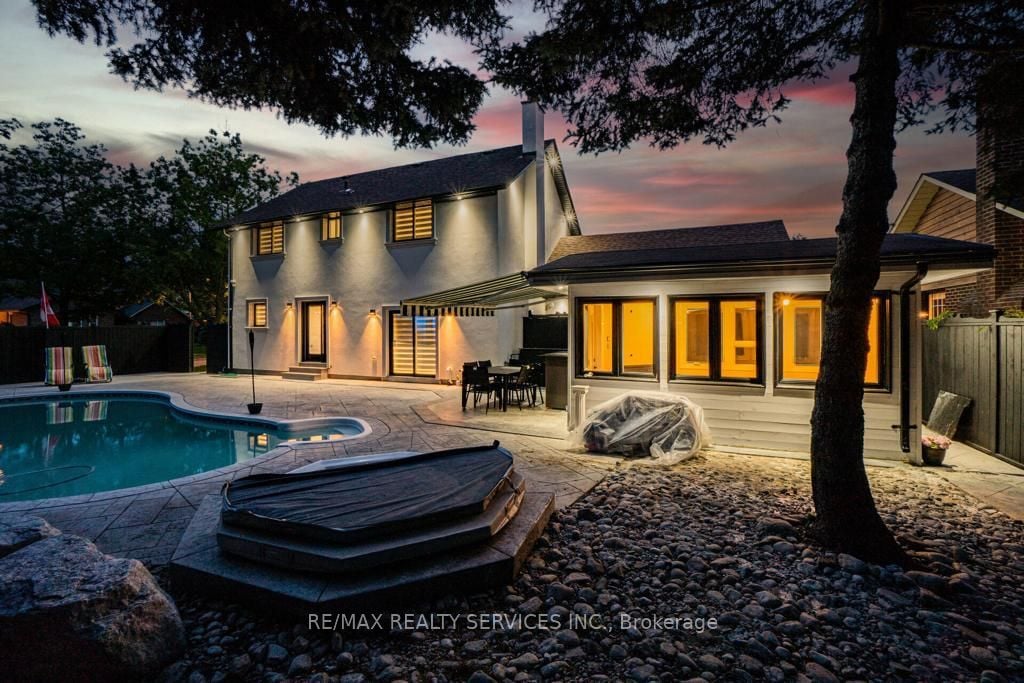1 Oldham Cres