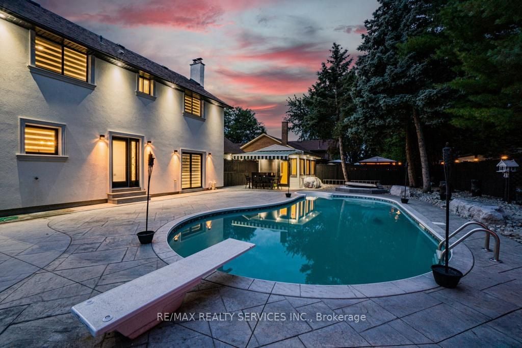 1 Oldham Cres