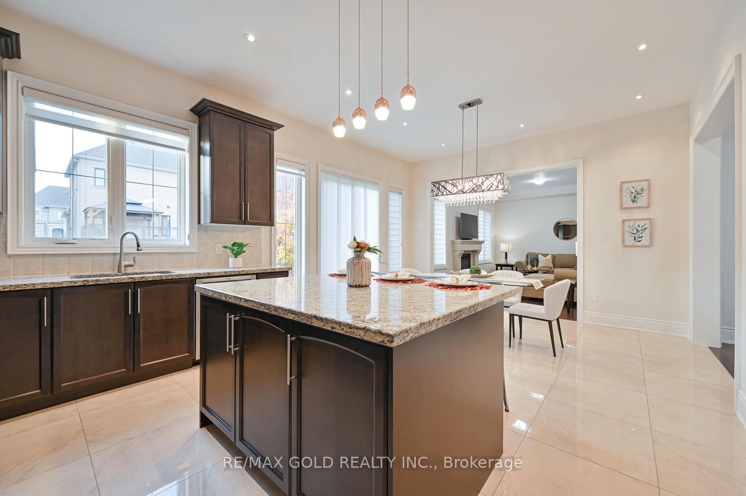 34 Erintown Cres