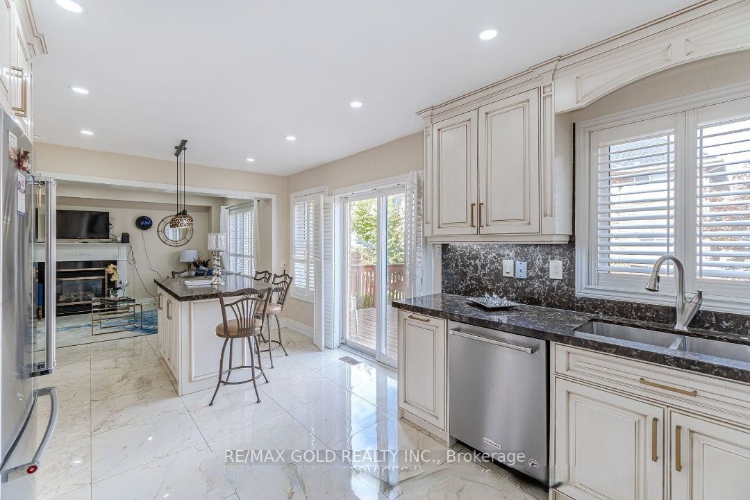 11 Briardale Road