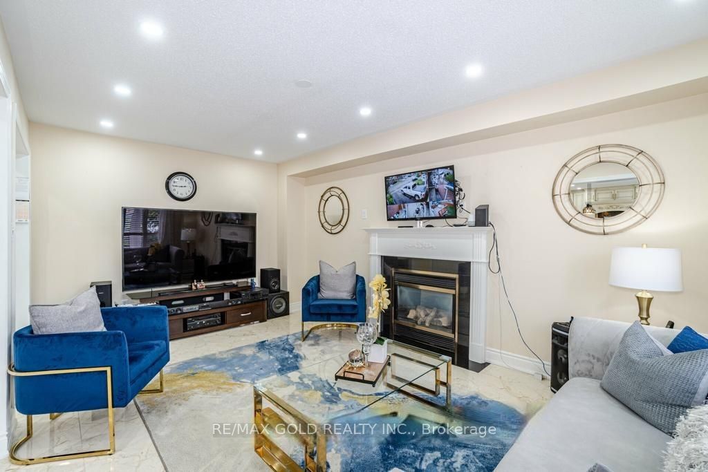 11 Briardale Road