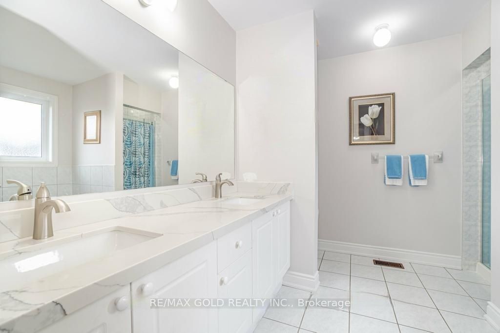 11 Briardale Road