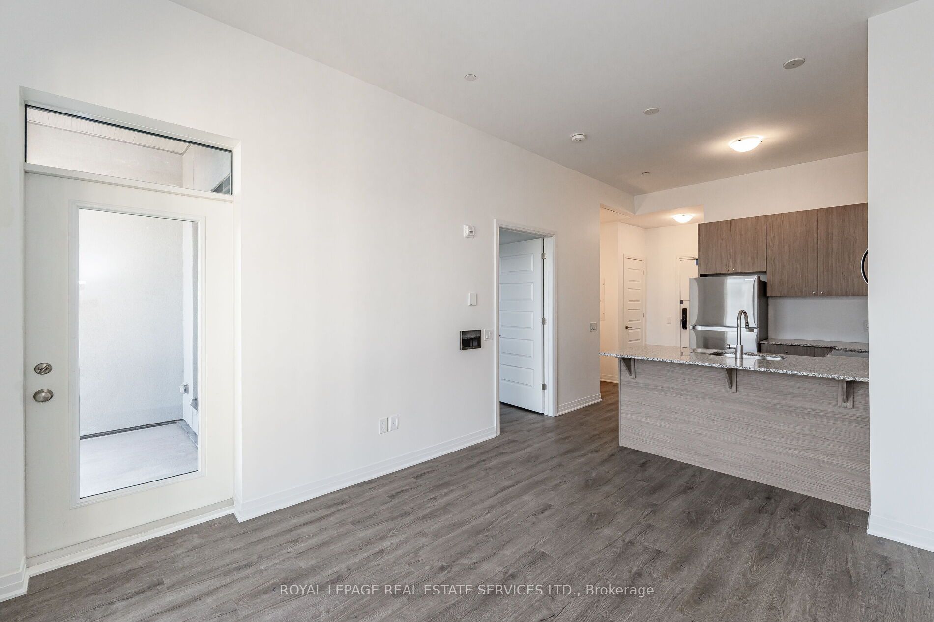 460 Gordon Krantz Avenue, #611