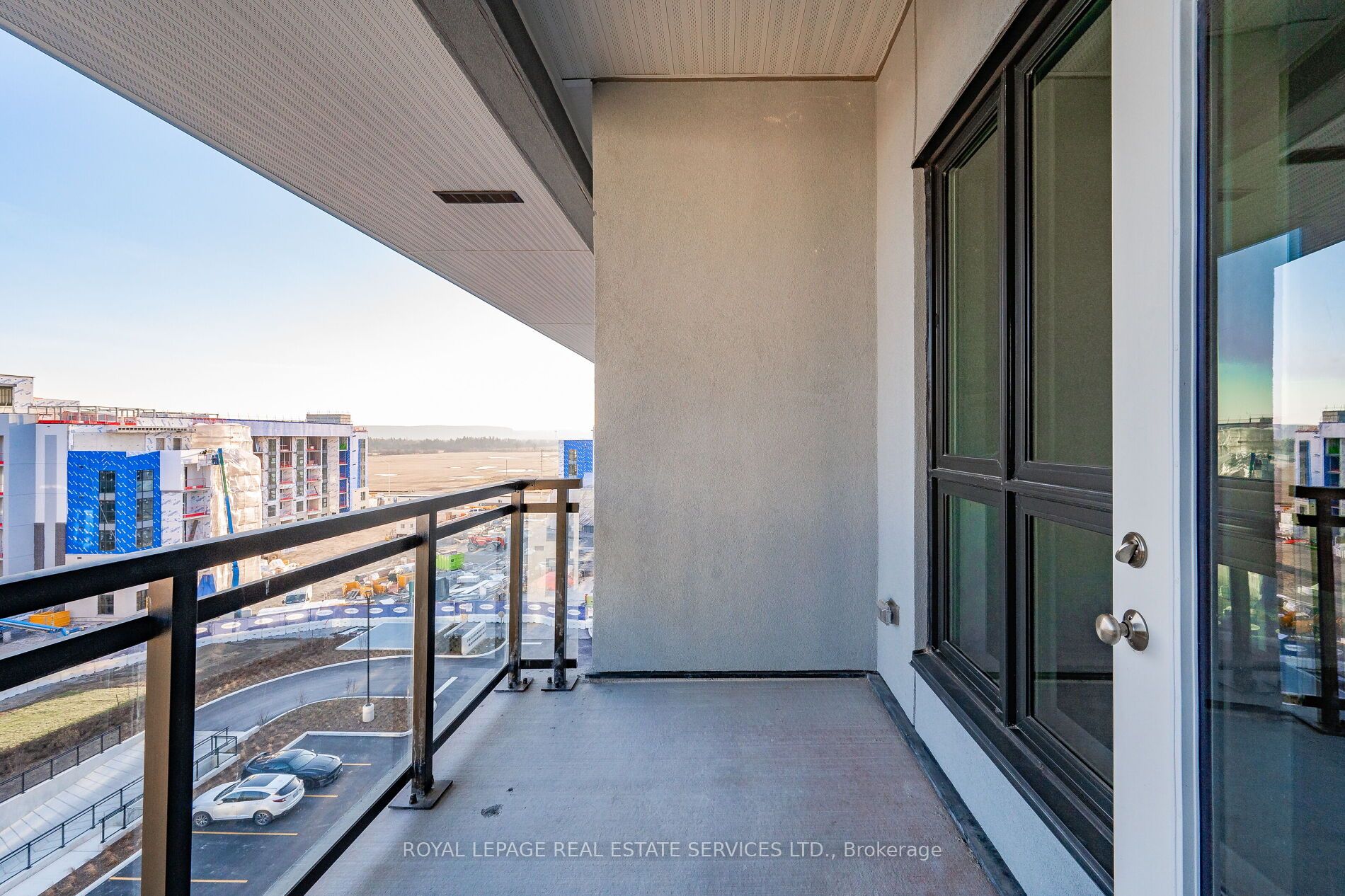 460 Gordon Krantz Avenue, #611