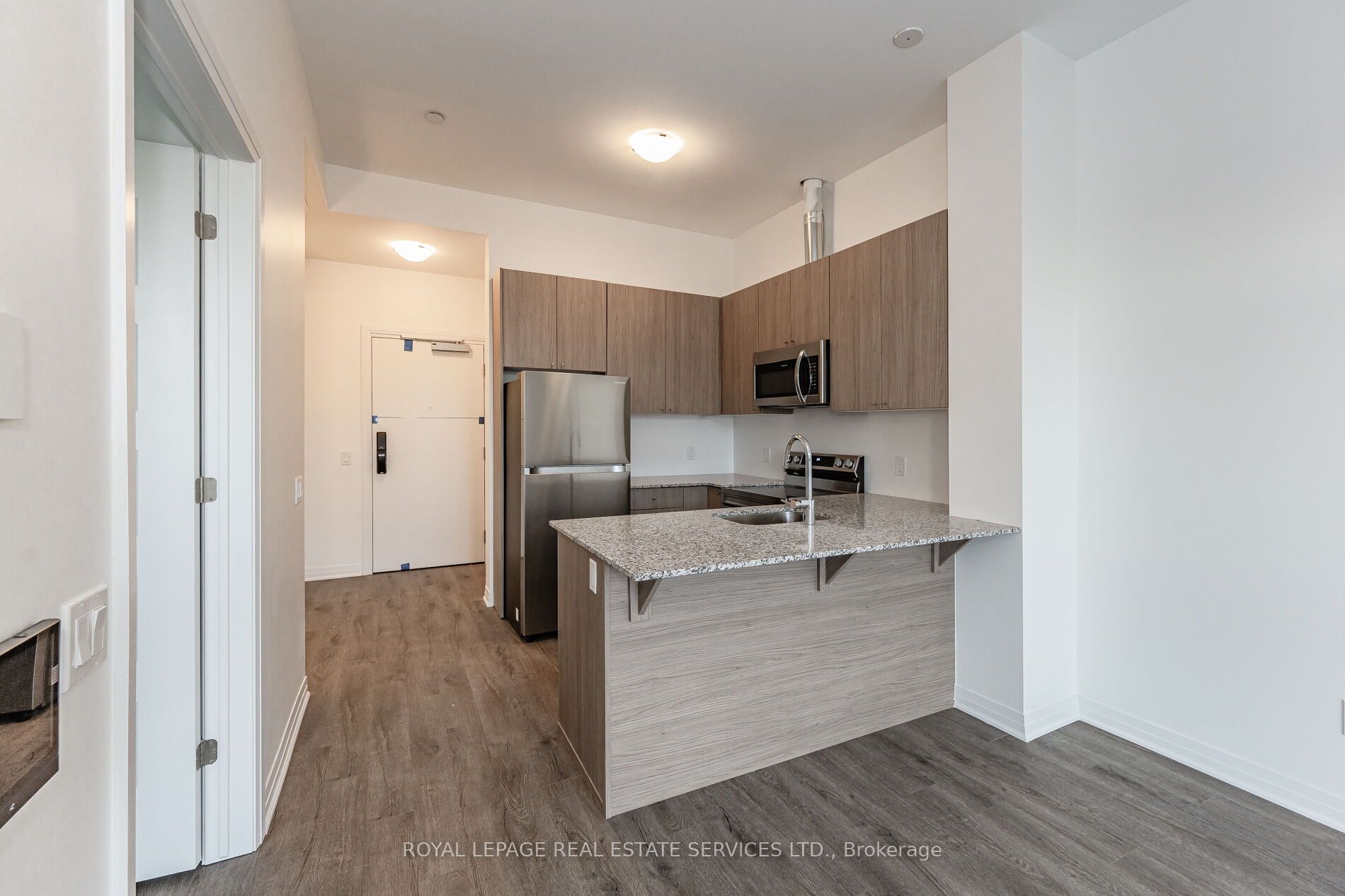 460 Gordon Krantz Avenue, #611