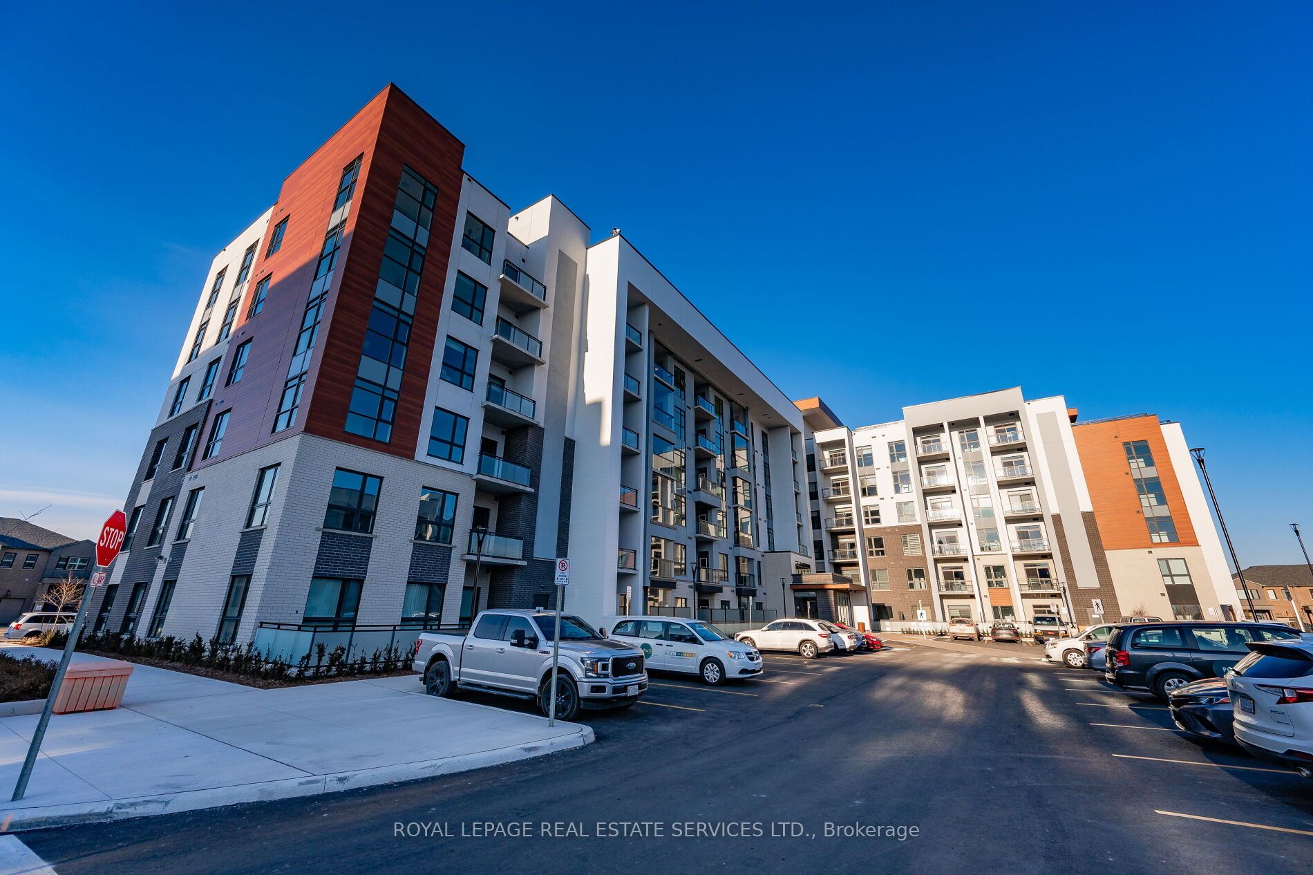 460 Gordon Krantz Avenue, #611