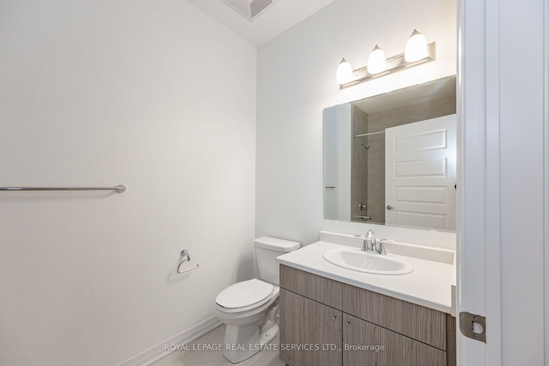 460 Gordon Krantz Avenue, #611