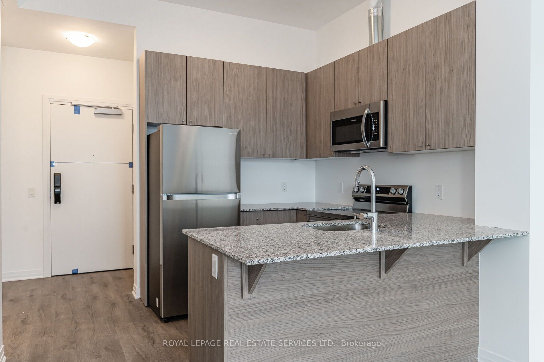 460 Gordon Krantz Avenue, #611