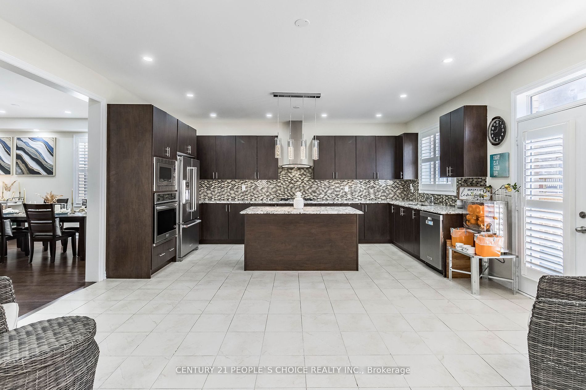14 Watfive St