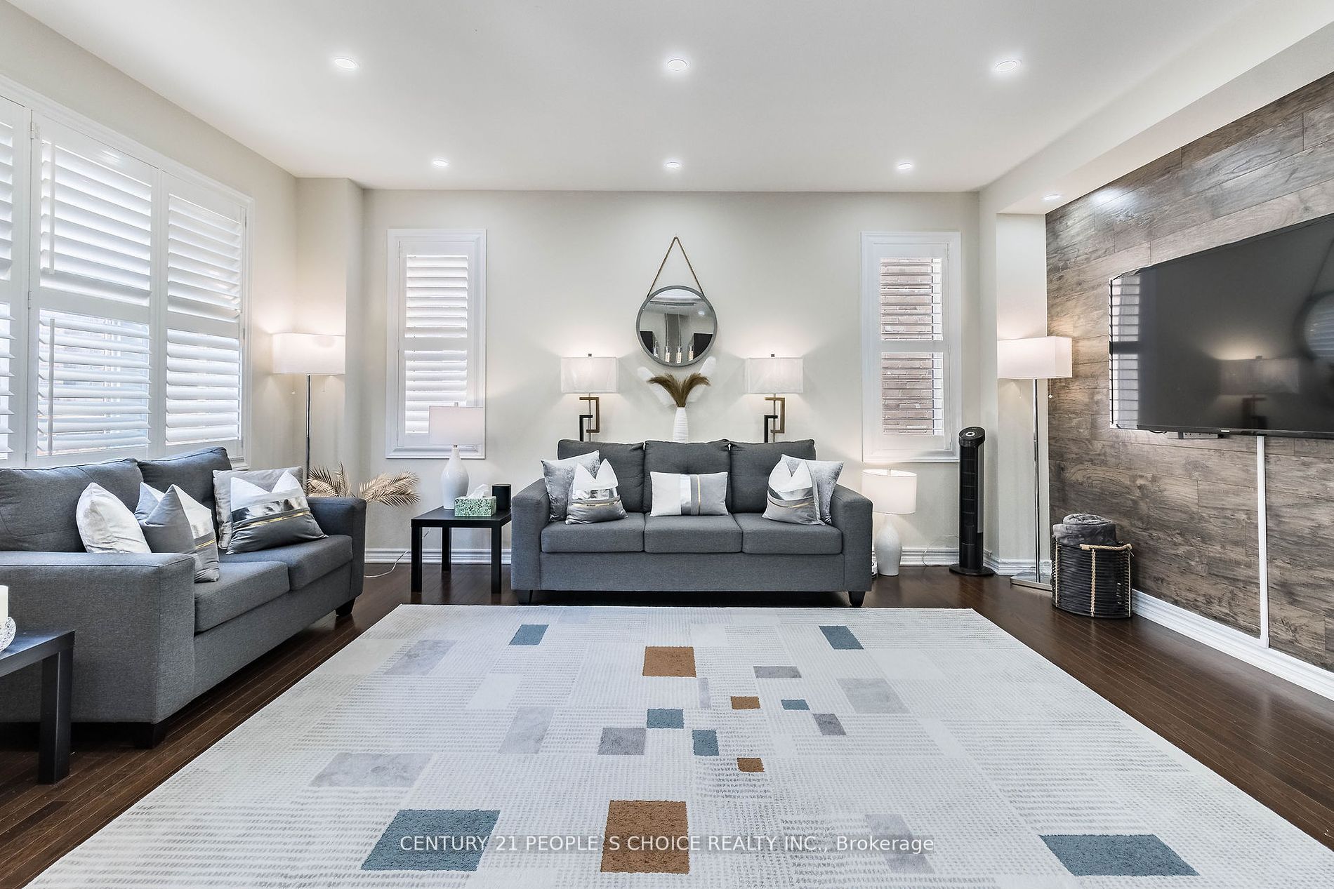 14 Watfive St
